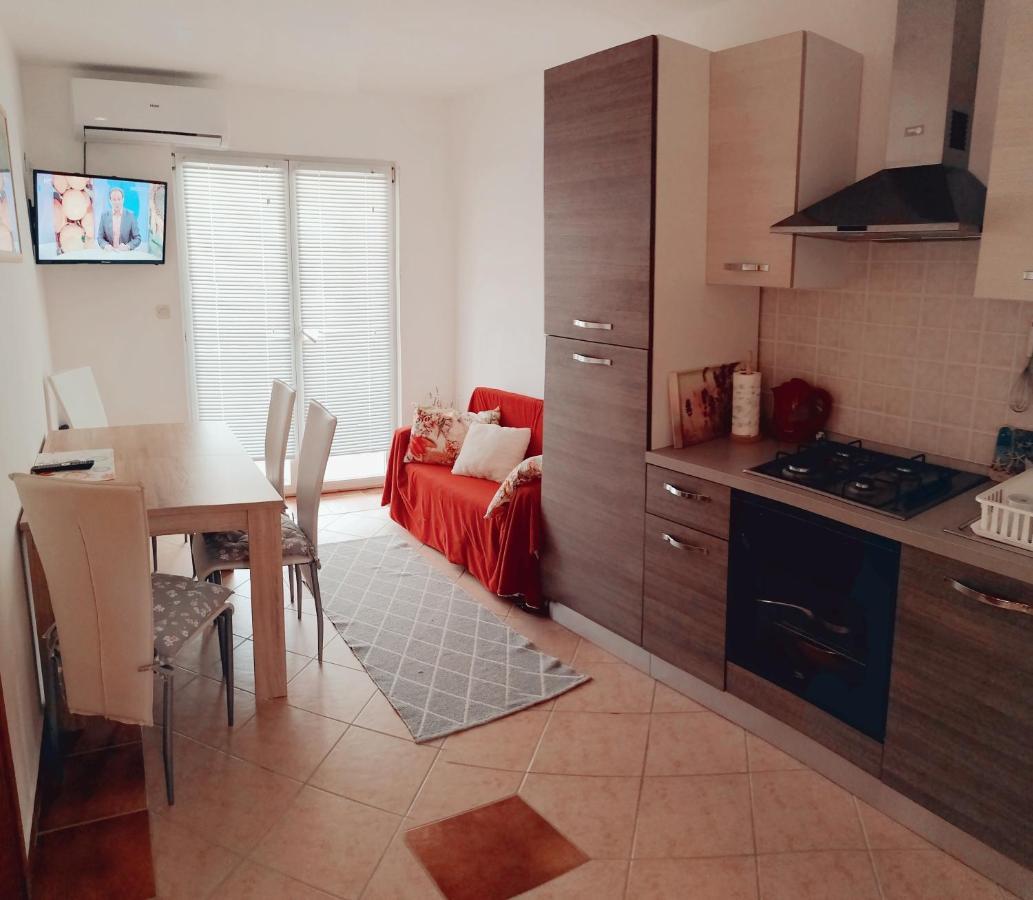 Apartment Vesna Vir Exterior photo